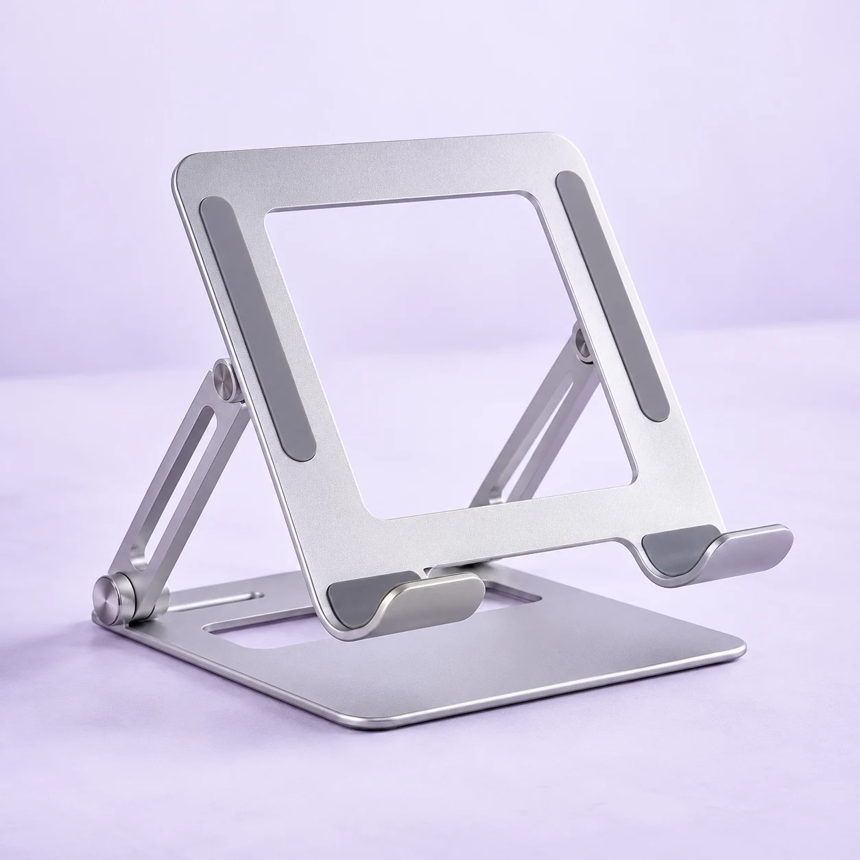 Adjustable display stand